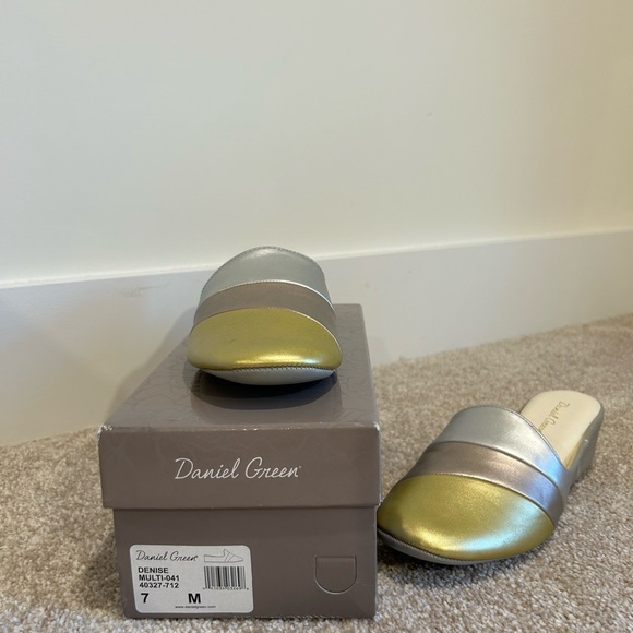 Daniel Green Denise slipper size 7 - Picture 3 of 3